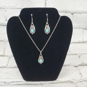 Blue Teardrop Earring and Necklace Set